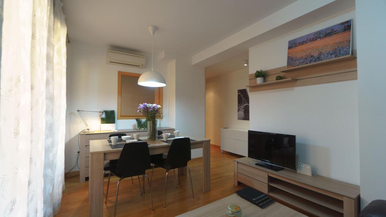 Rentalsevilla Coqueto Apartamento Con Terraza Privada ภายนอก รูปภาพ